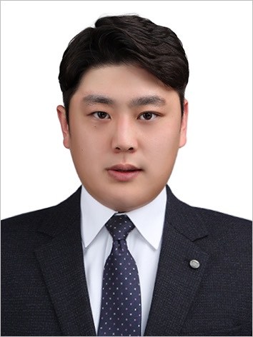 백호축구클럽 대표 감독 김성현